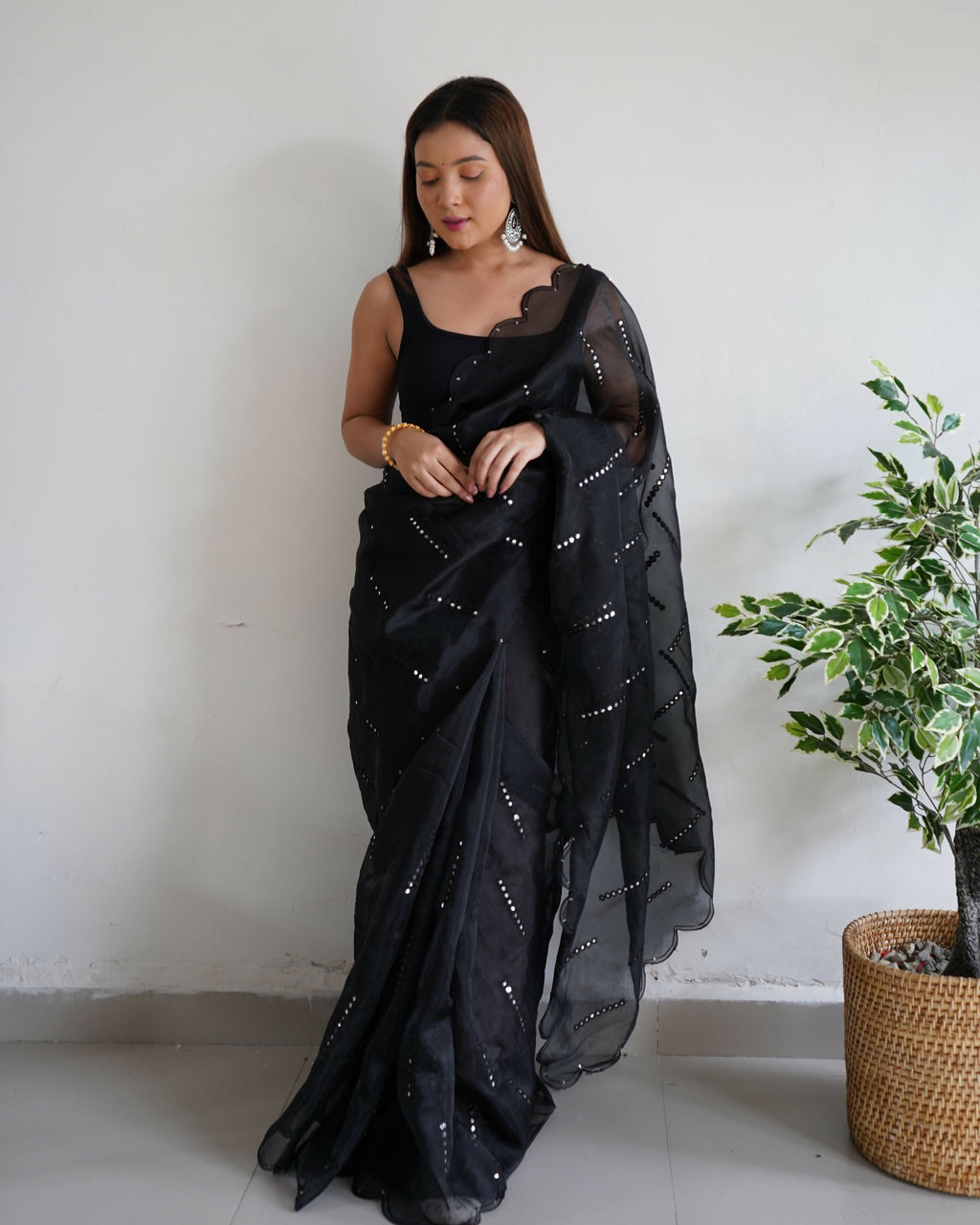 Vamsee Vika 9Mm Black Organza Saree