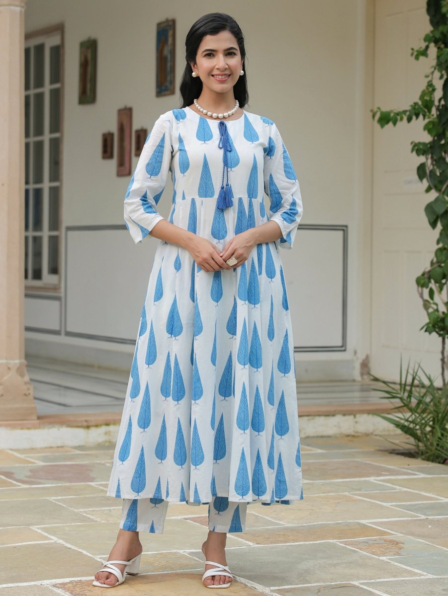 Aramya Flared Soft Cotton Foliage Print Women's Kurta Set - Blue