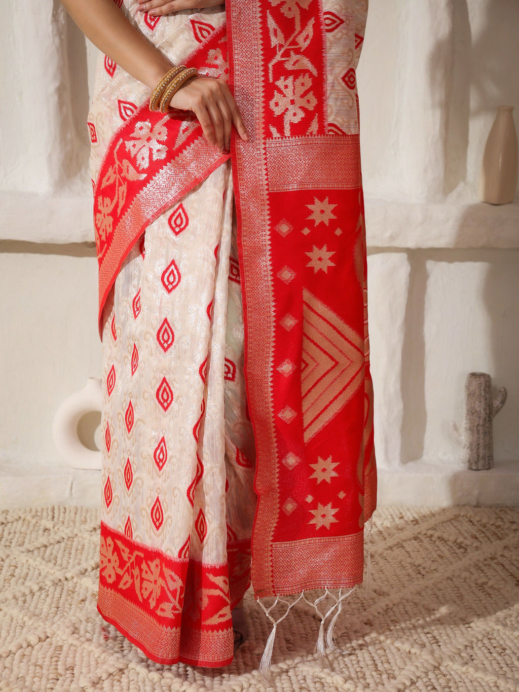 Shree Shyam Fashion Linen Cotton Red & White Saree