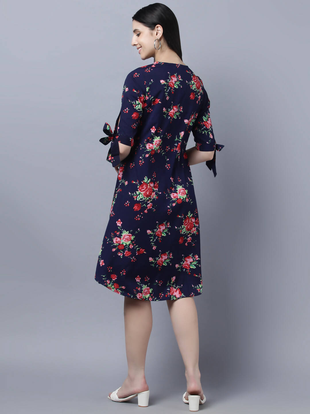 Myshka Women Navy Blue Pink Floral Print A-line Dress
