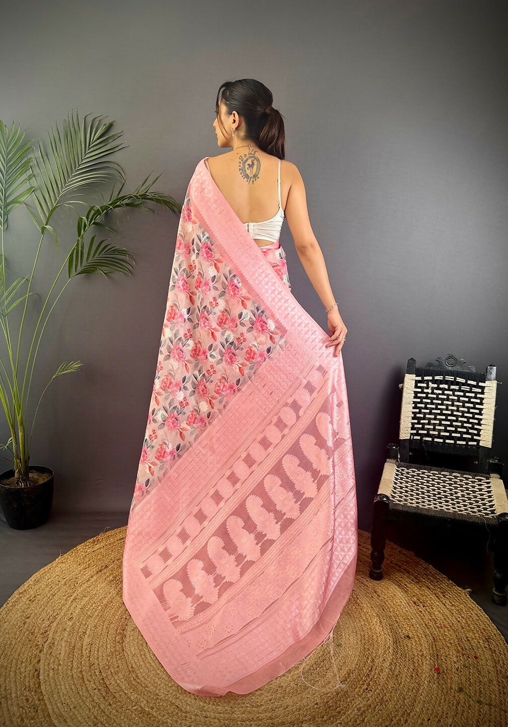 Joban Fashion Baby Pink Floral Motifs Banarasi Silk Sarees