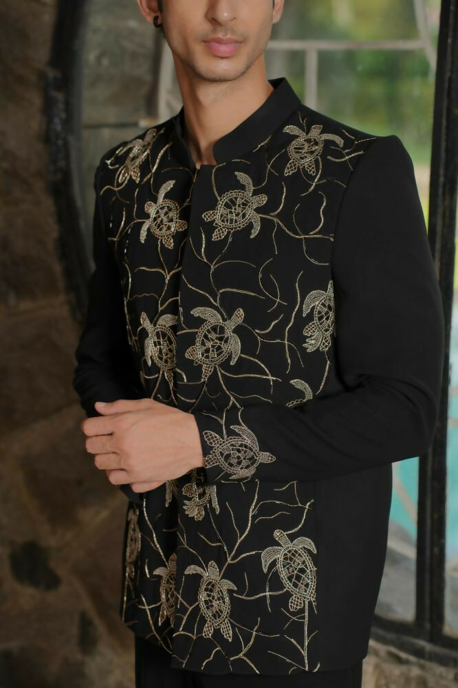 Black Bandhgala With Embroidery – Zardosi Work (Deer) by Hilo Design