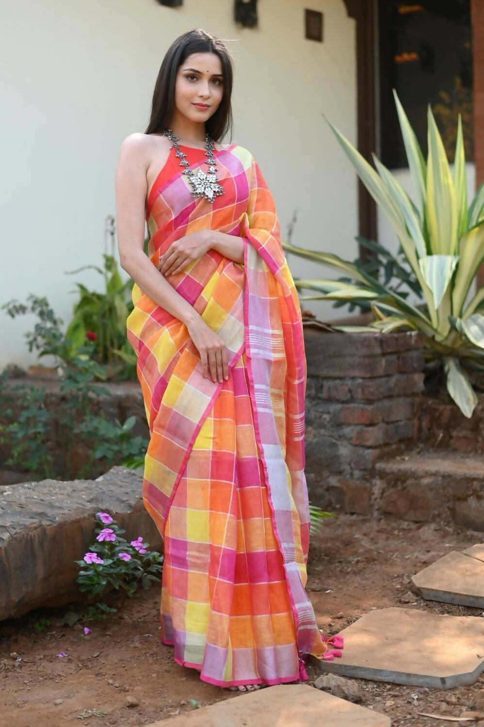 Very Much Indian Pure Linen Saree With Sleek Border And Exclusive Design - Yellow