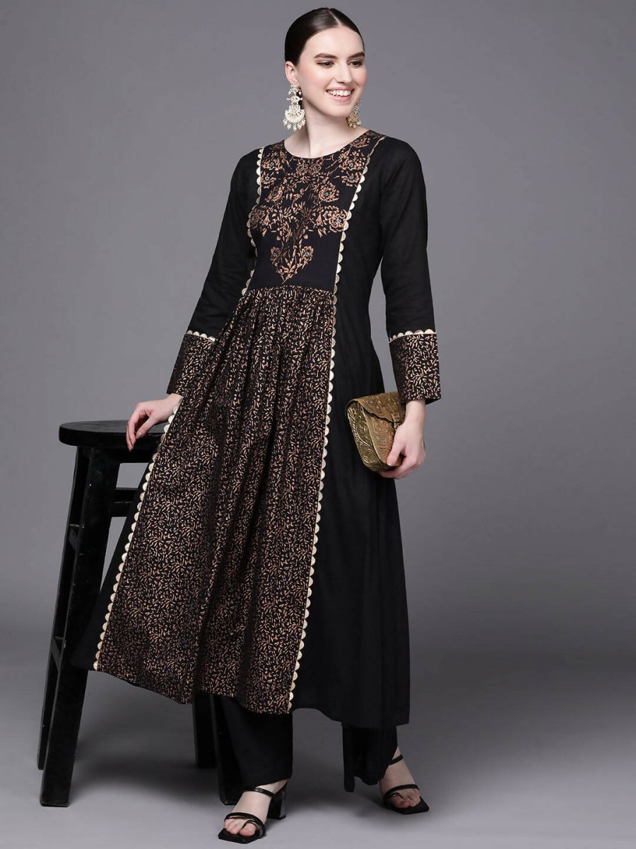 Ahalyaa Women Black Floral Printed Pure Cotton Kurta with Palazzos
