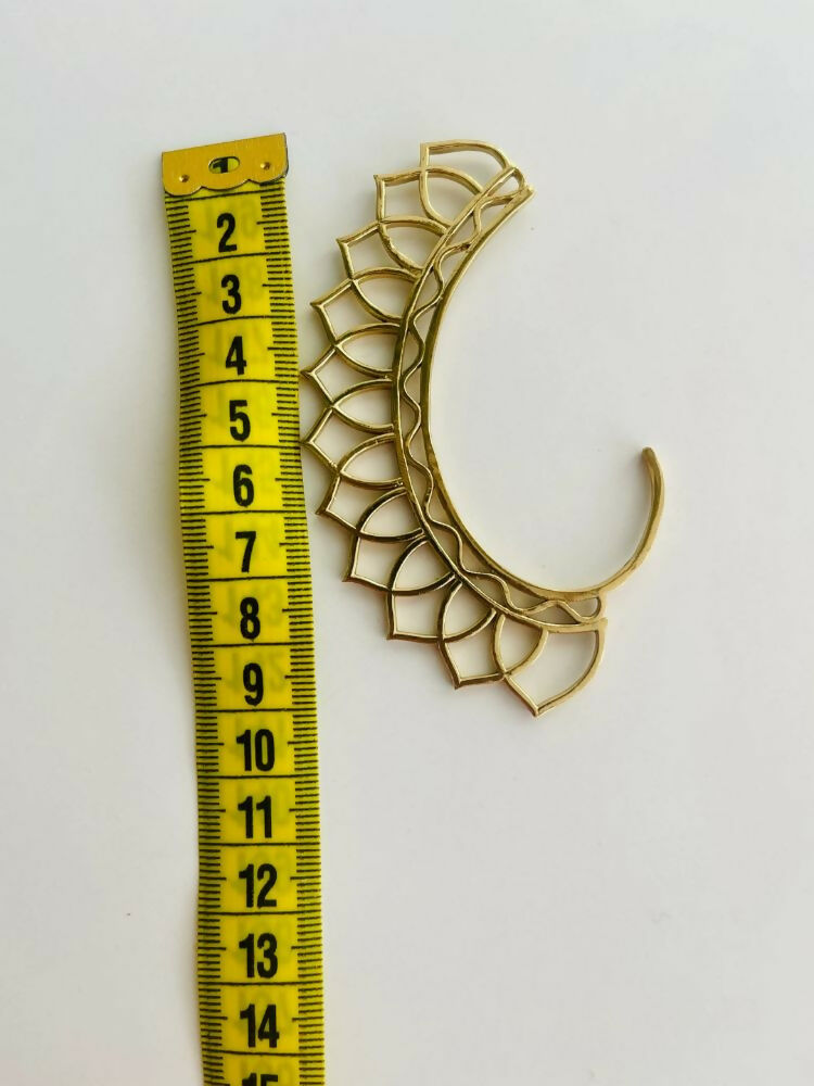 NVR Women Ethnic Gold-Polished Brass Leaf Style Ear Cuff