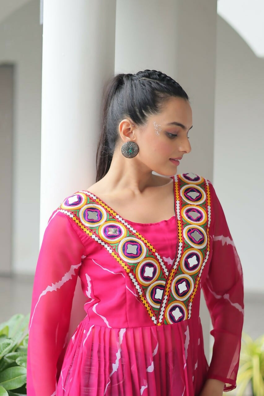 Vastranavya Pink Navratri Special Kutchi Patch Work with Leheriya Printed Kurti
