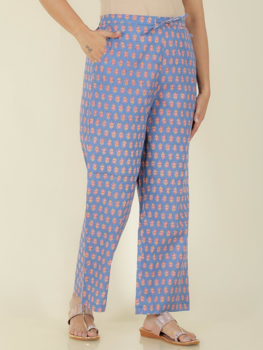 Aramya Straight Soft Cotton Floral Print Women's Kurta Set - Blue
