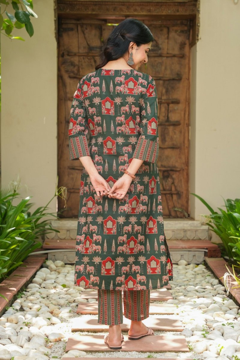 Aramya Green Soft Cotton Abstract Straight Kurta for Women