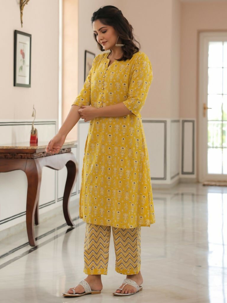 Aramya A-line Soft Cotton Butti Print Women's Kurta Set - Yellow