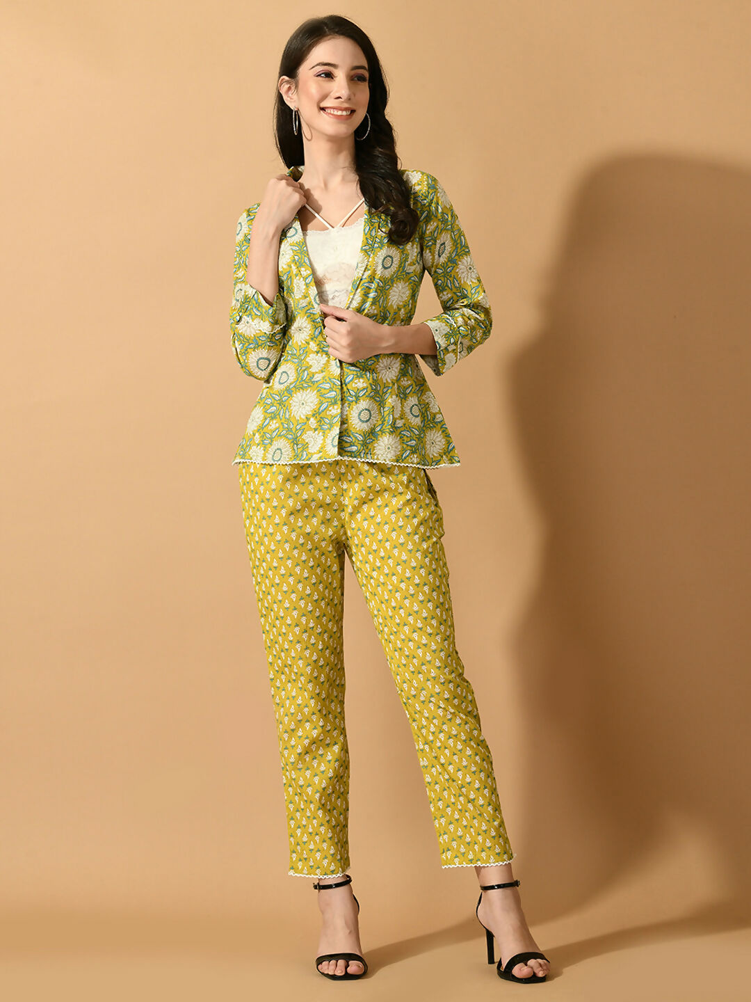 Myshka Women's Multi Printed Floral Jacket
