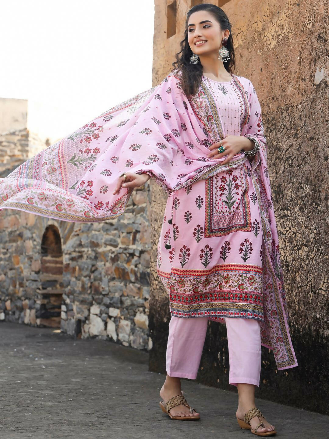 Juniper Women's Lilac Cambric Floral Placement Printed Straight Fit Kurta Sets