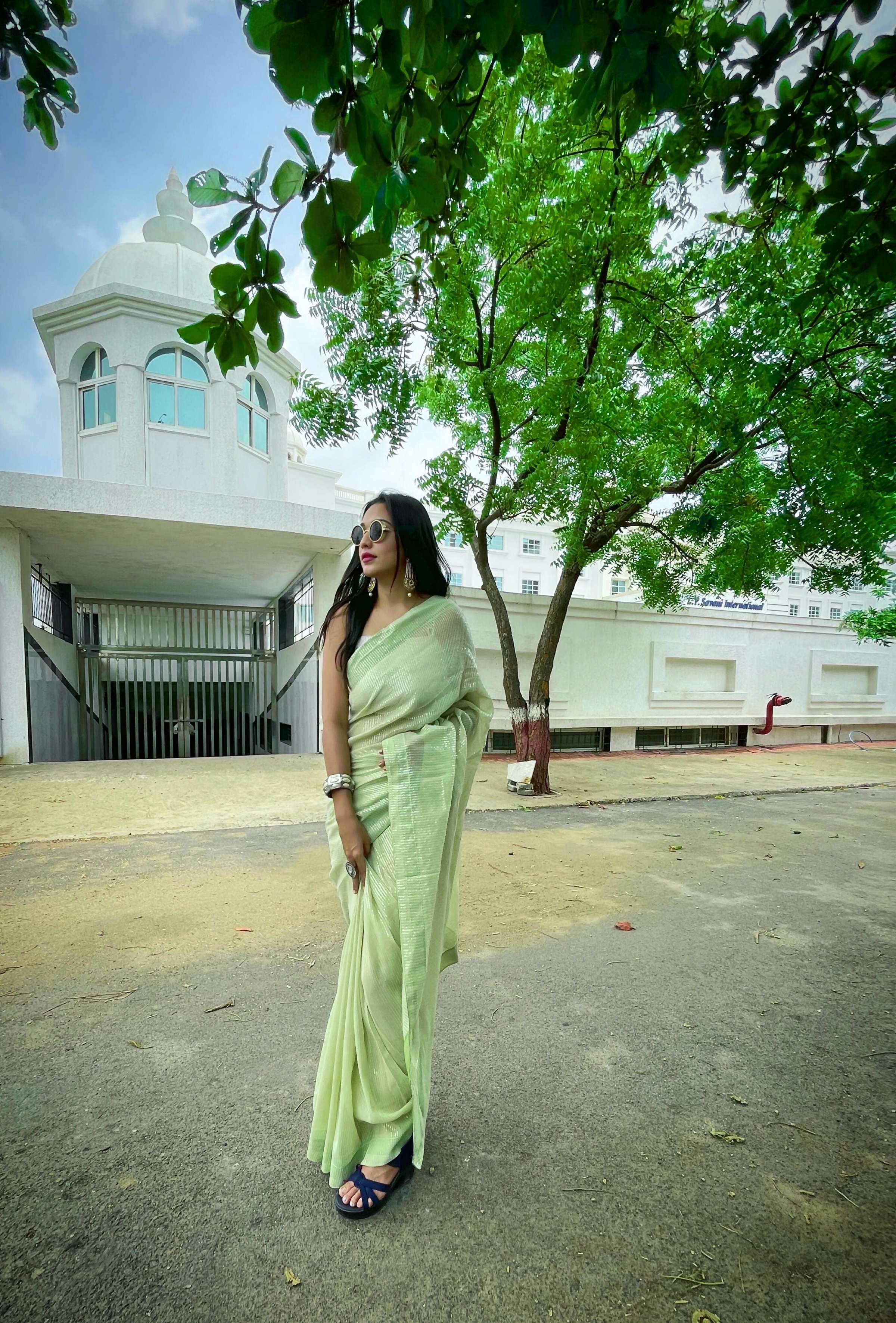 Vamsee Solid Color Sea Green Georgette Saree