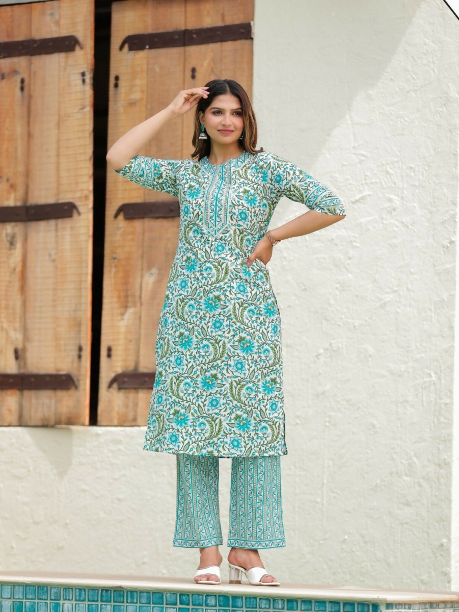 Aramya Straight Soft Cotton Floral Print Women's Kurta Set - Turquoise