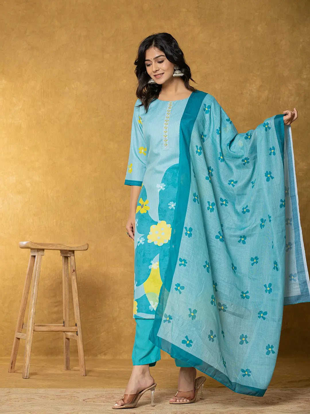 Yufta Teal Green Linen Kurta Dupatta Pant Set