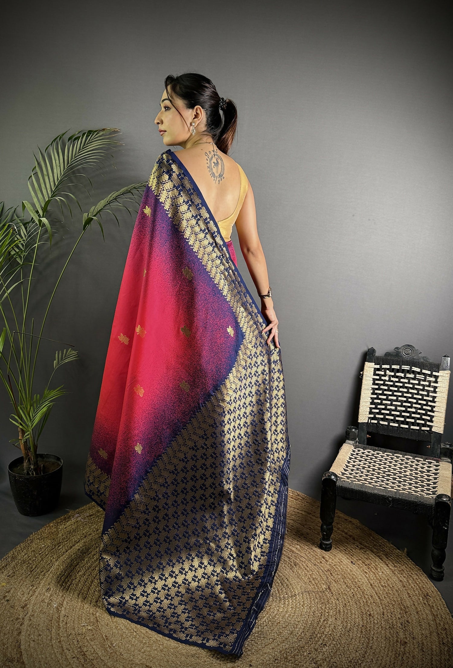 Joban Fashion Red Handloom Silk Ikkat Saree