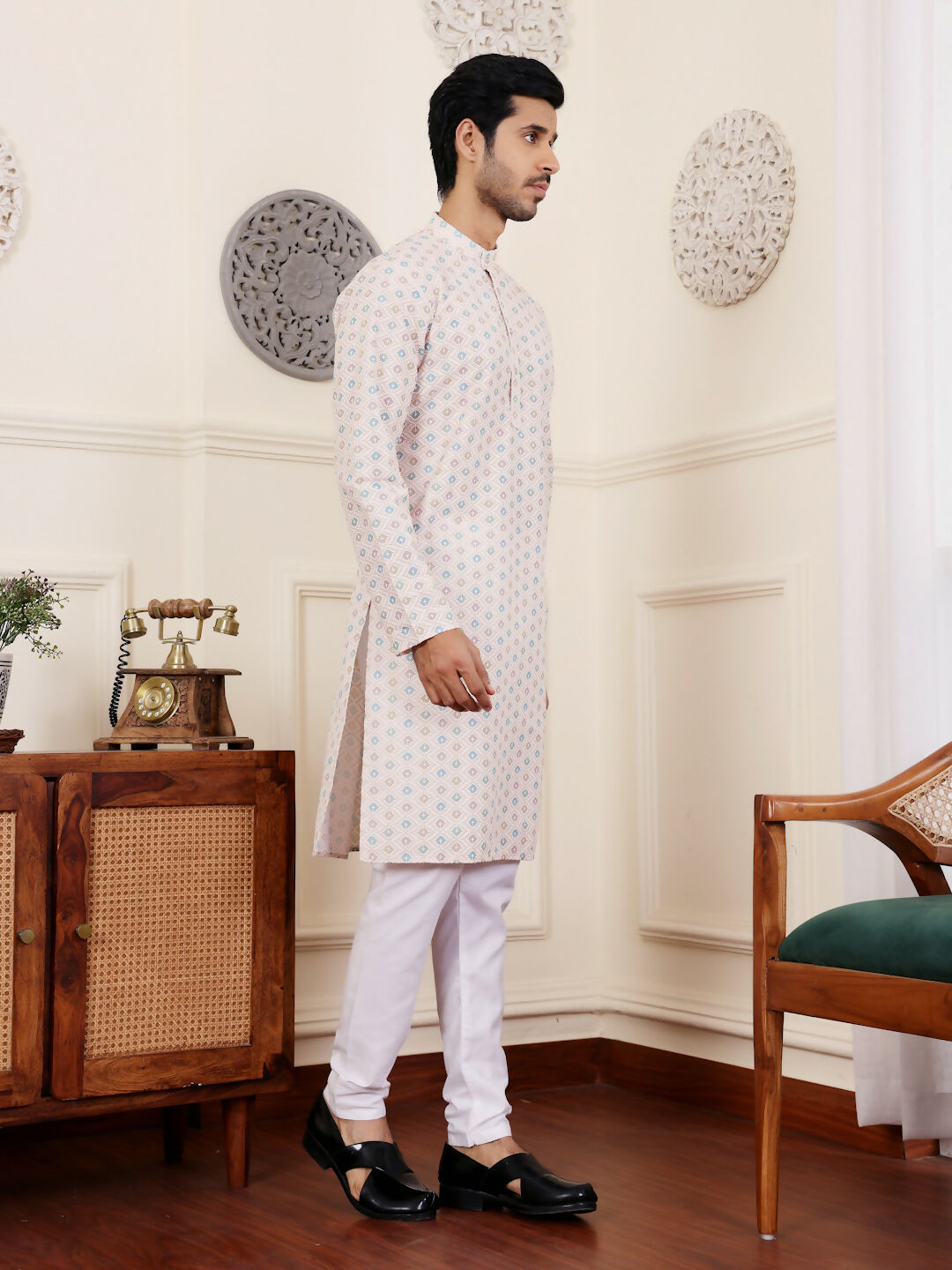 Off White Viscose Chikankari Embroidery Work Men's Rajwadi Kurta Set - Mahotsav