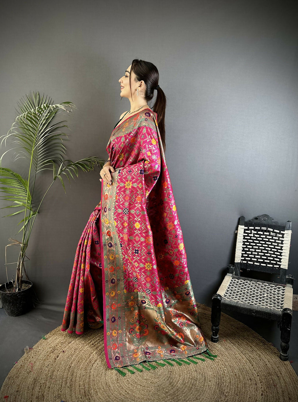 Joban Fashion Hot Pink Banarasi Soft Silk Woven Saree