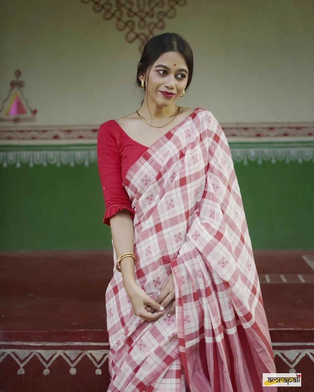 Exclusive Collection Beautiful Check Red Pure Cotton Woven Handloom Saree With Running Blouse Piece