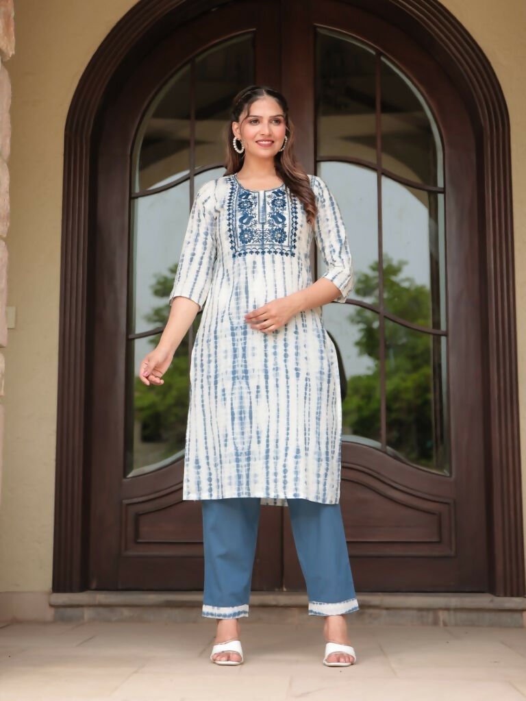 Aramya Straight Soft Cotton Tie-Dye Print Women's Kurta - Blue