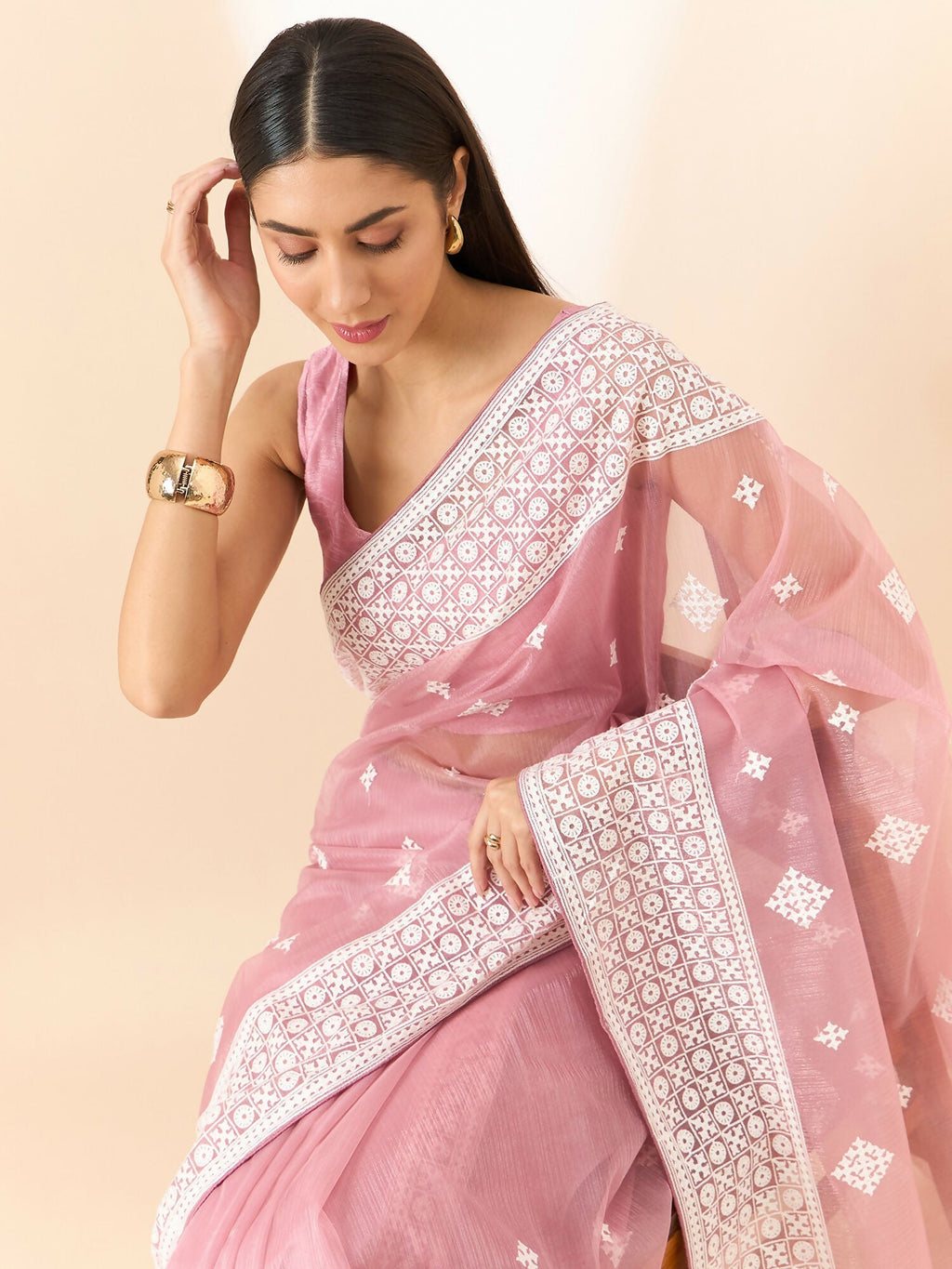 Pink Organza Geometric Embroidered Saree with Unstitched Blouse Piece - Roozal