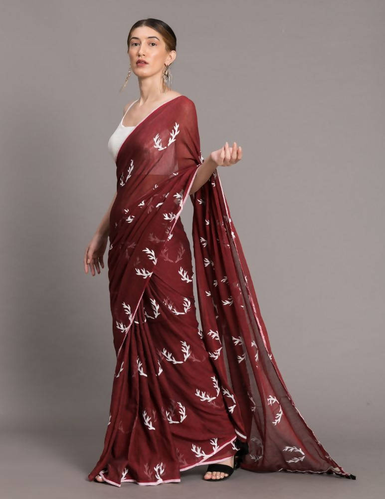 Suta Women Maroon White Hand Blocked Pure Cotton Saree