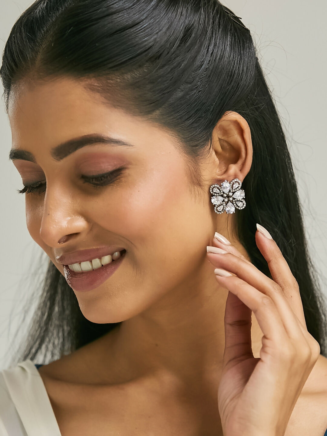 Nuyug 22K Gold-Plated Crystal & Zircon Stone Studded Floral Studs
