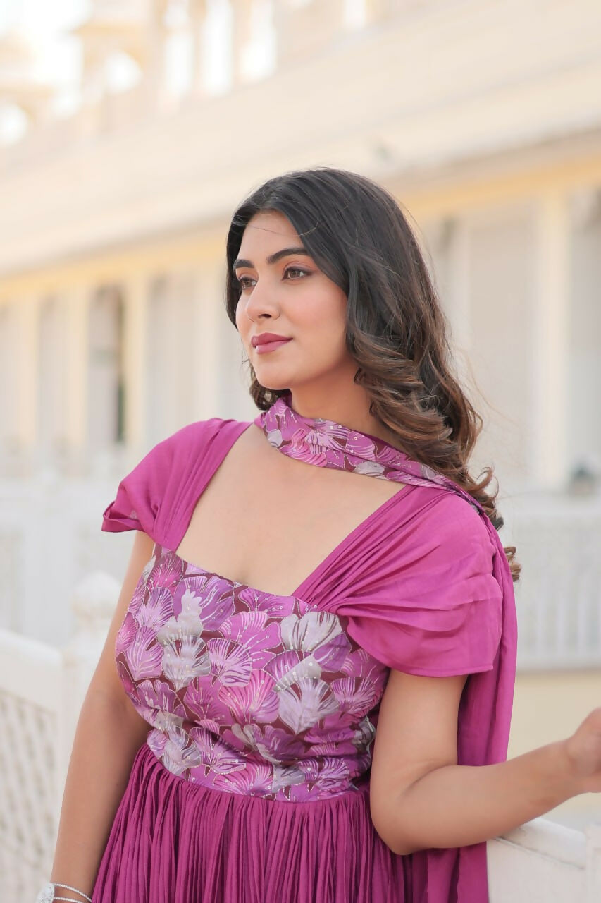 Vastranavya Position Print with Fancy Balloon Sleeves Chinnon Crush Pleating Gown with Dupatta - Pink