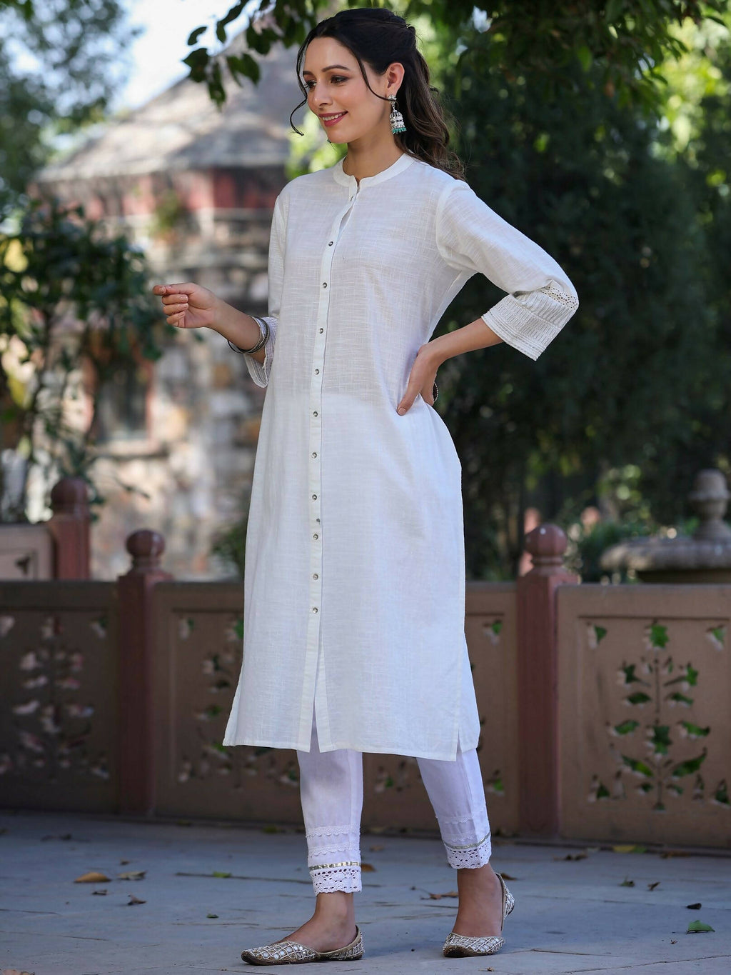 Juniper Women's White Cotton Slub Embroidered Straight Kurta