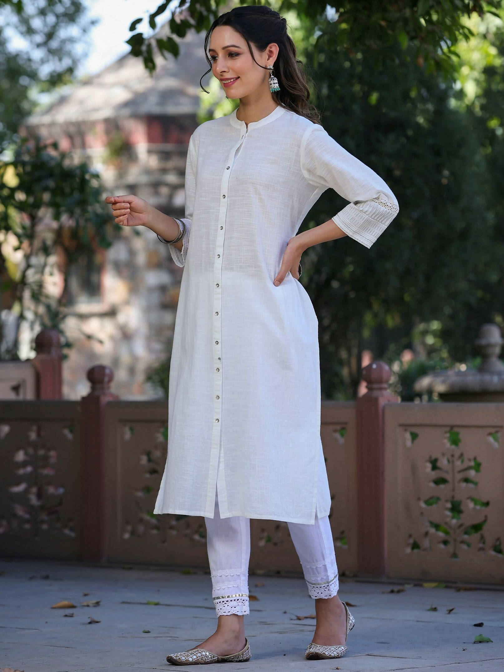 Juniper Women's White Cotton Slub Embroidered Straight Kurta