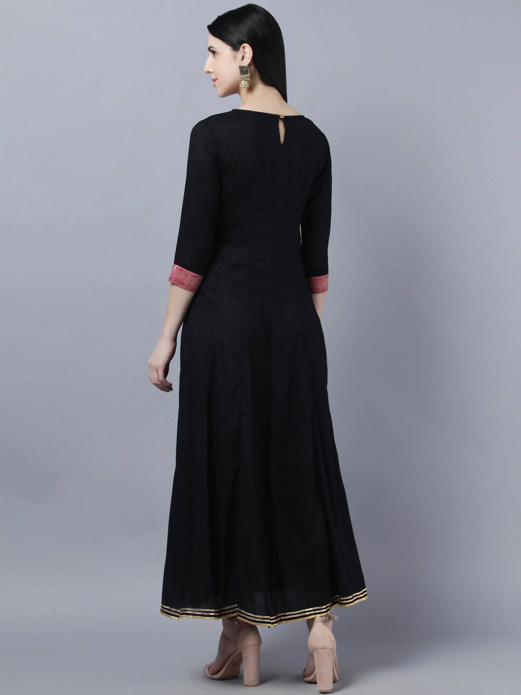 Myshka Women Black Peach-Coloured Colourblocked Cotton Anarkali Kurta