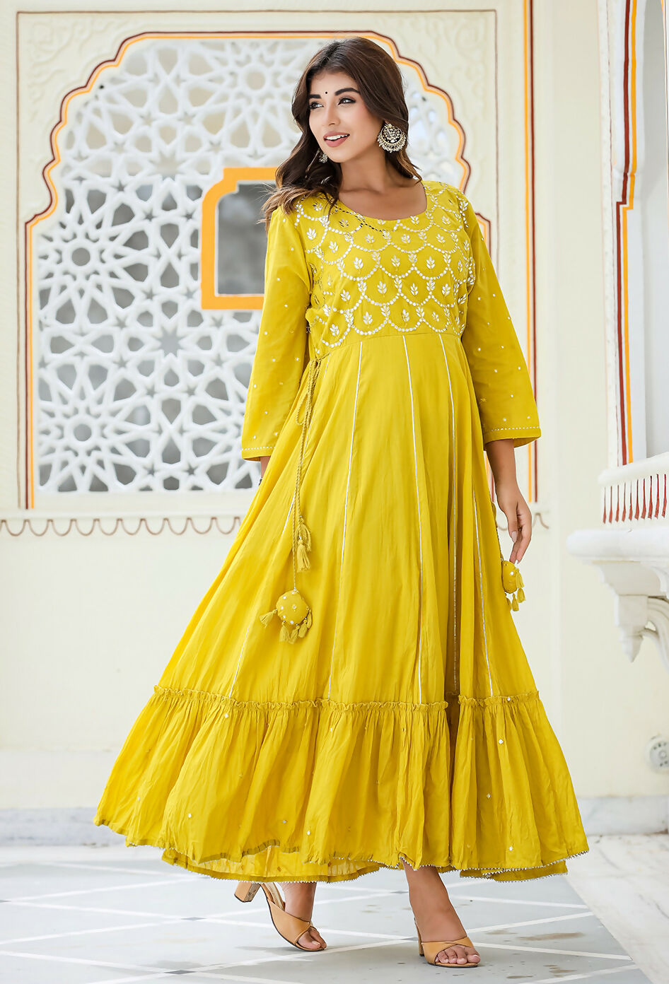 Kaajh Women's Yellow Embroidered Ethnic Gown