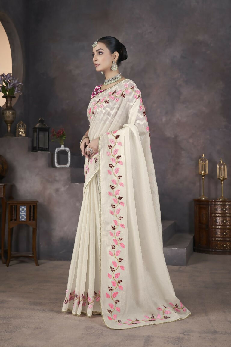 Vastranavya Off White Soft Crush Georgette Thread Embroidery work of Leaf Pattern with Patched Lace Border Saree