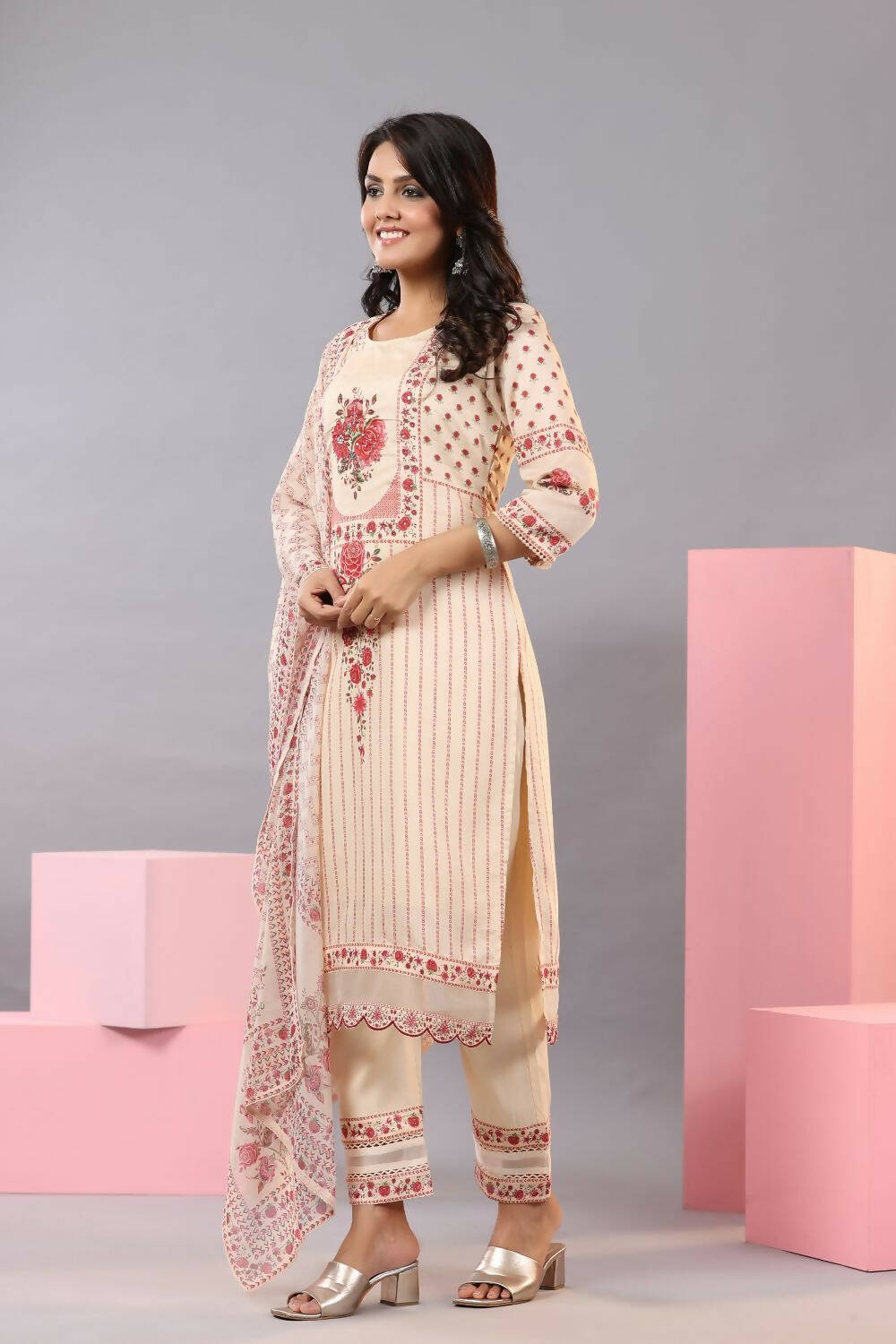 Juniper Women Ecru Muslin Floral Printed Kurta, Pants and Dupatta Set
