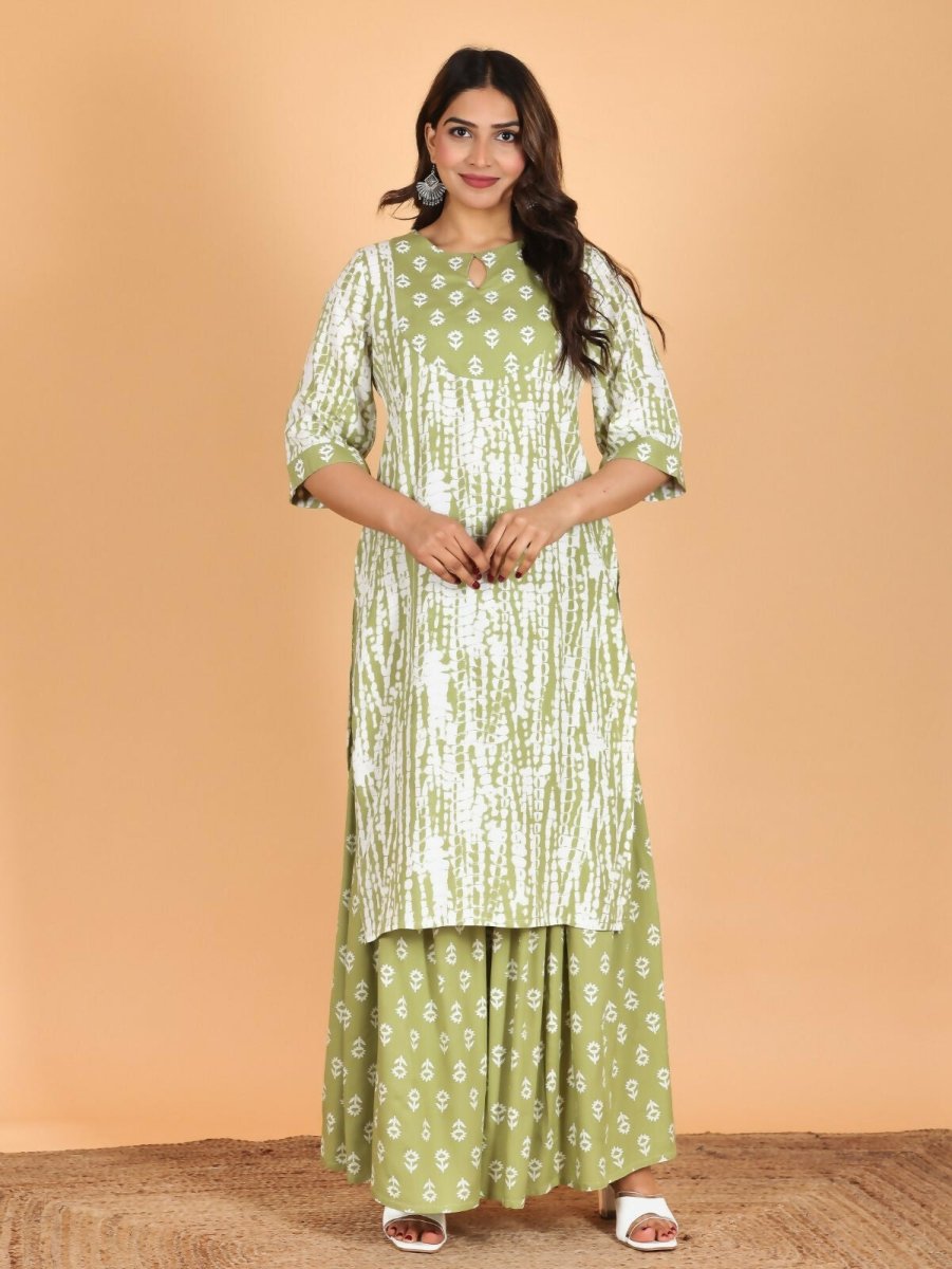 Aramya Straight Rayon Tie-Dye Print Women's Kurta - Green
