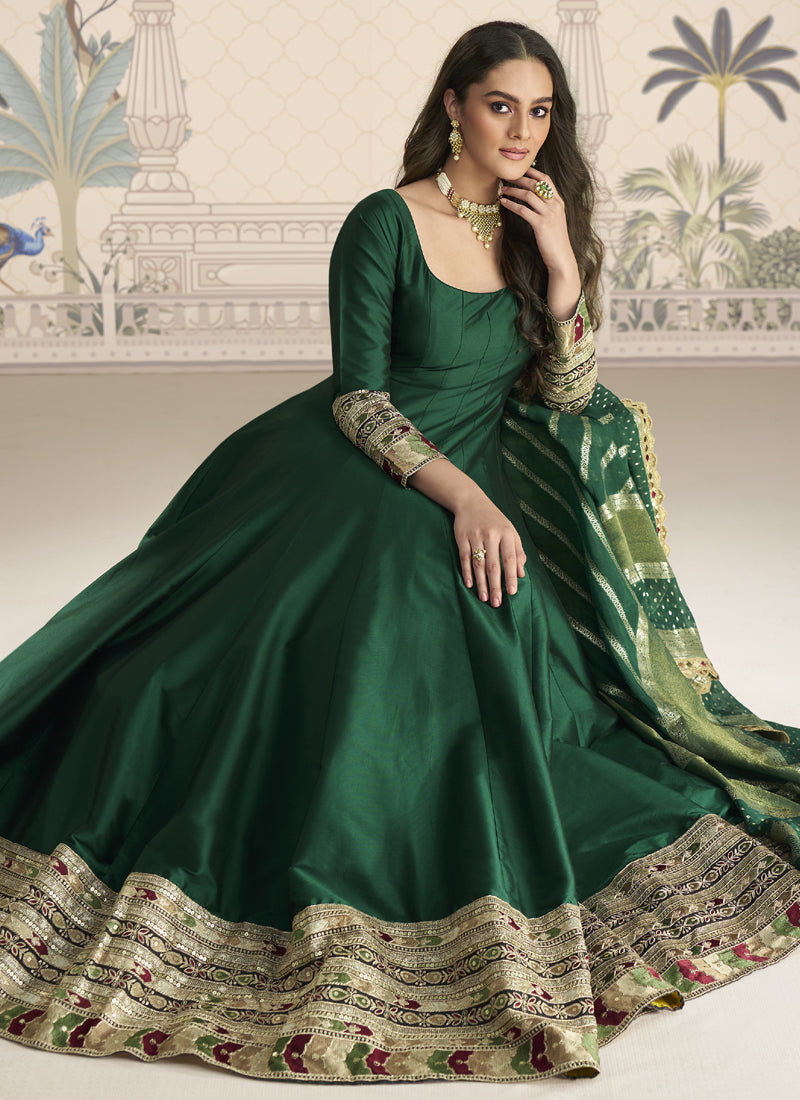 Vegaa Fashion Green Viscose Jacquard Silk Embroidered Gown With Viscose Dupatta