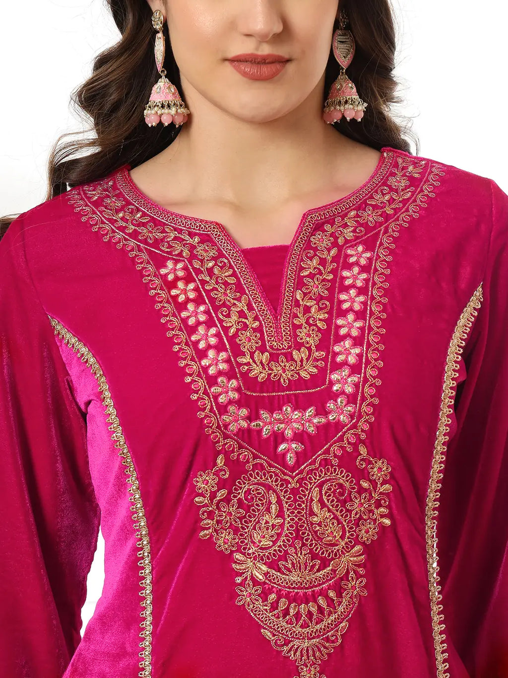 Yufta Velvet Pink Kurta Dupatta Set With Embroidery
