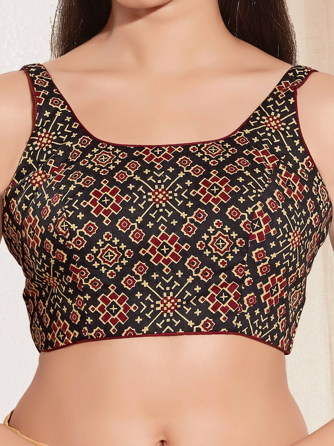 Joban Fashion Black Cotton Padded Blouse With Square Neck Sleeveless