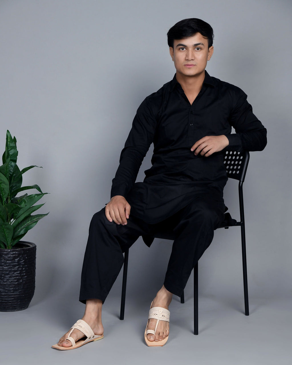 Stepsoft Men'S Cream Kolhapuri Chappal | Ethnic Leather Slip-On For Wedding & Festive Wear