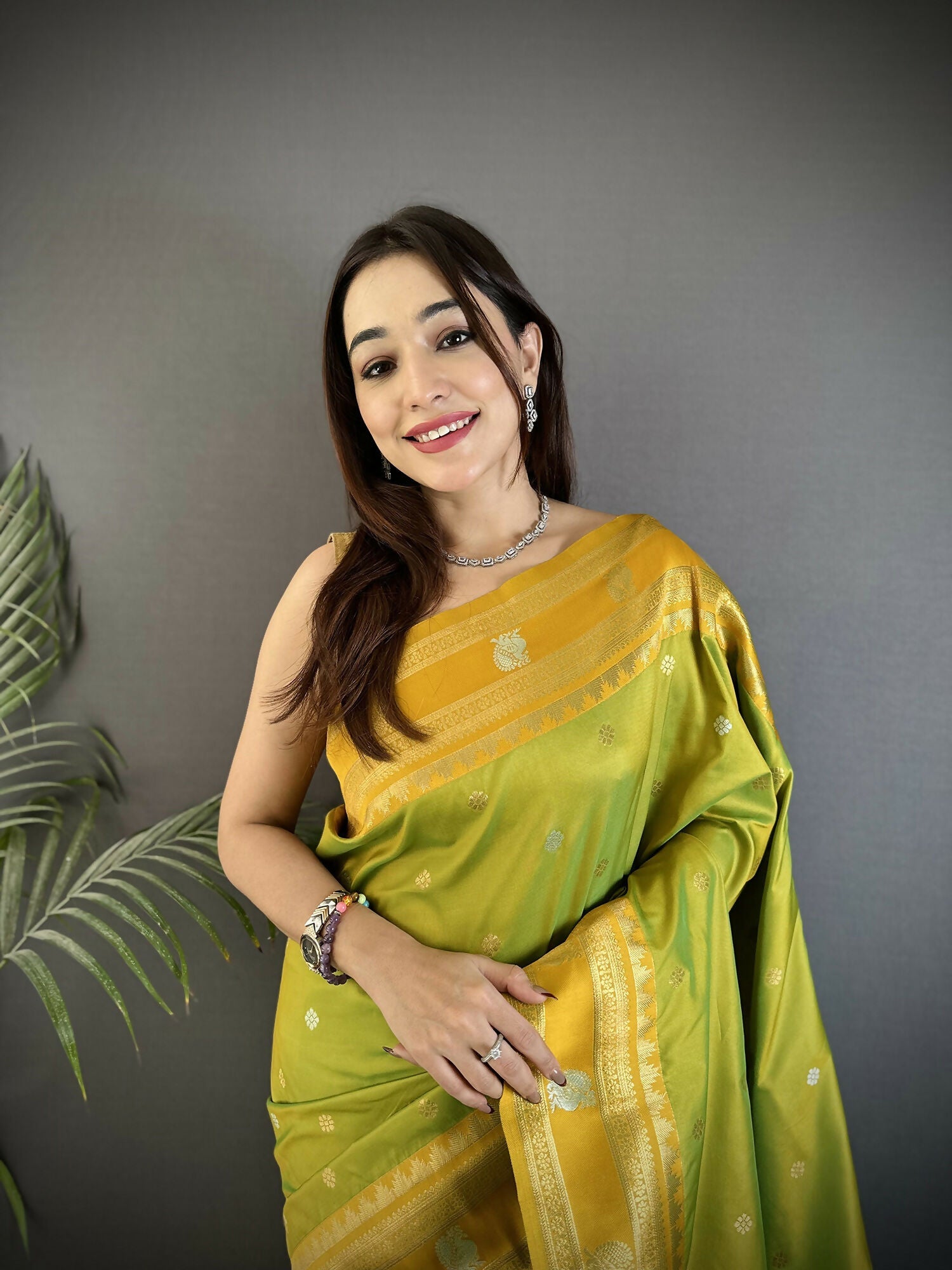 Joban Fashion Light Green Banarasi Soft Silk Woven Saree