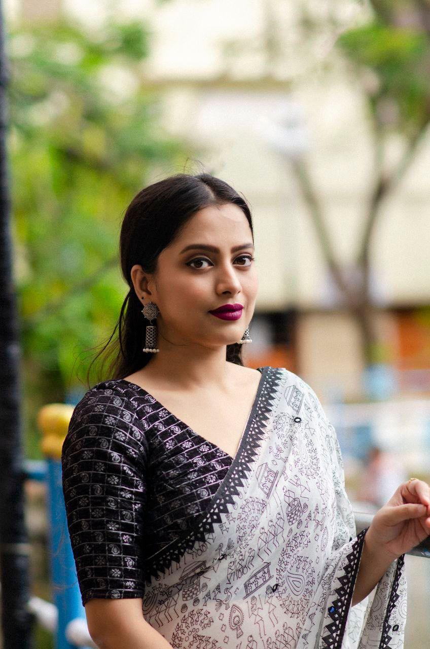 Black Pure Georgette Warli Saree with Unstitched Blouse - Hiral Fashion