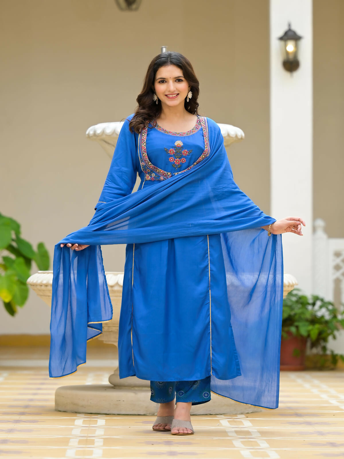 Juniper Women's Blue Solid Viscose Kurta Pant With Dupatta Set With Thread & Mirror Work