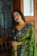 Arfa Fashion House Green Combination Pure Chanderi Cotton Batik Printed Saree