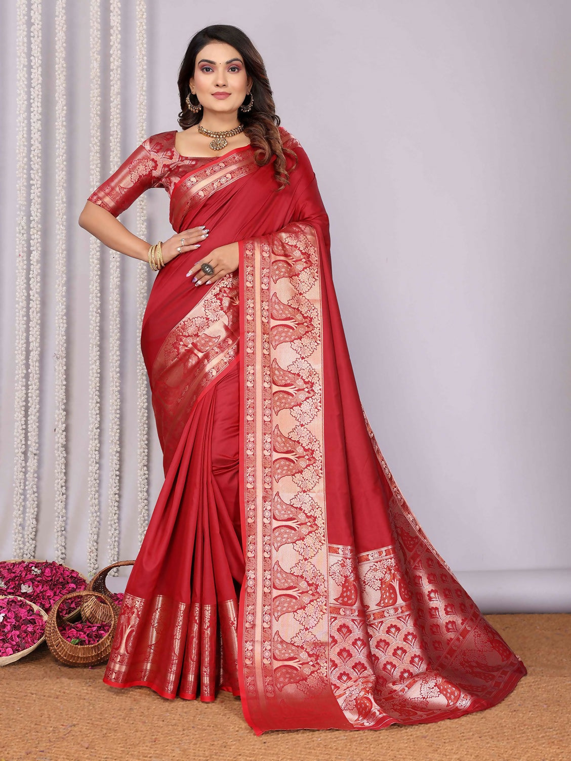Joban Fashion Red Woven Banarasi Silk Sarees