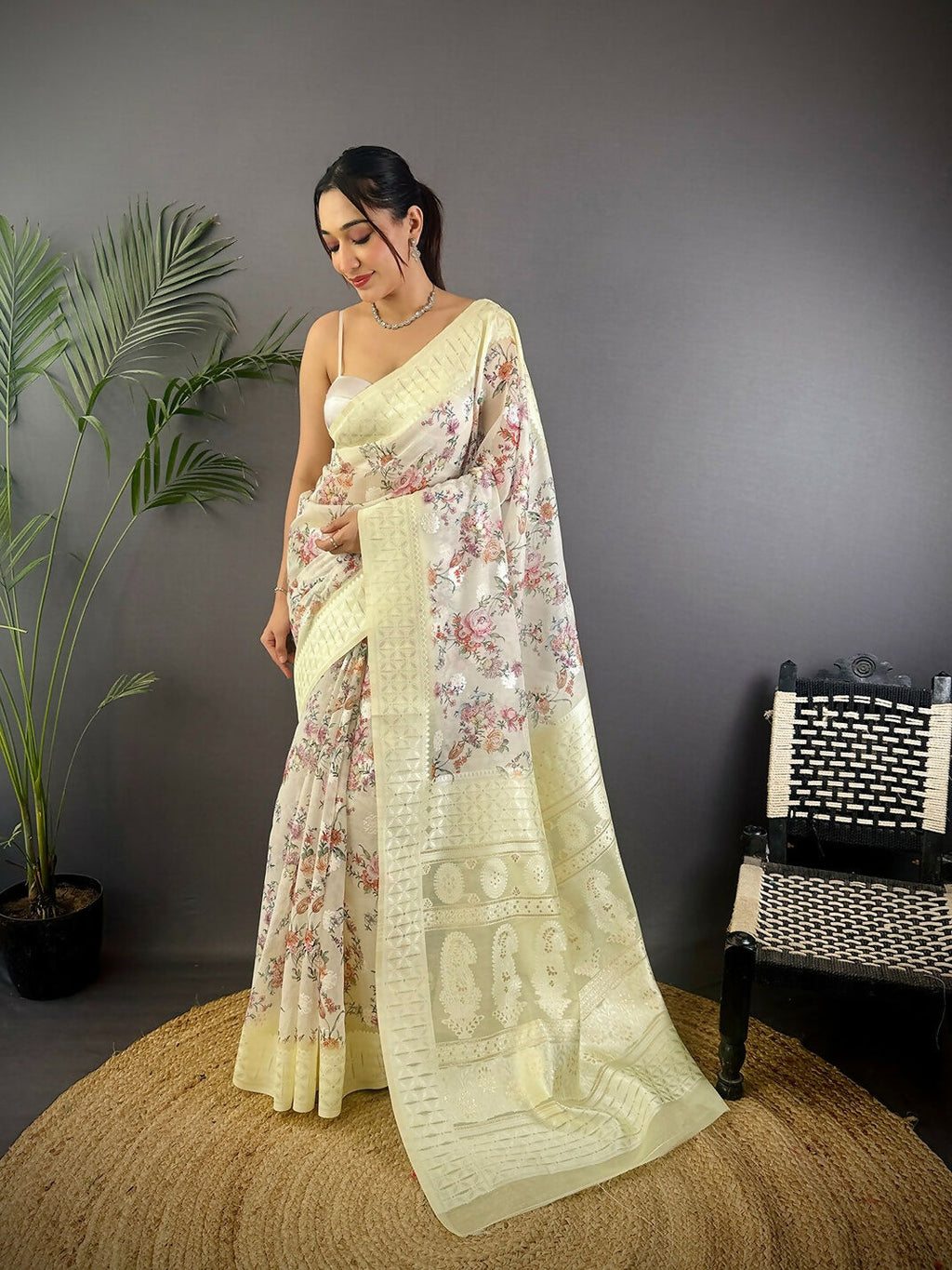 Joban Fashion Grey Floral Motifs Banarasi Silk Sarees