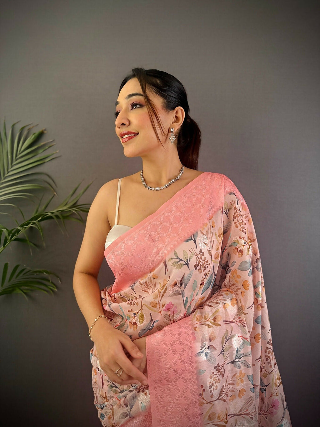 Joban Fashion Rose Pink Floral Motifs Banarasi Silk Sarees