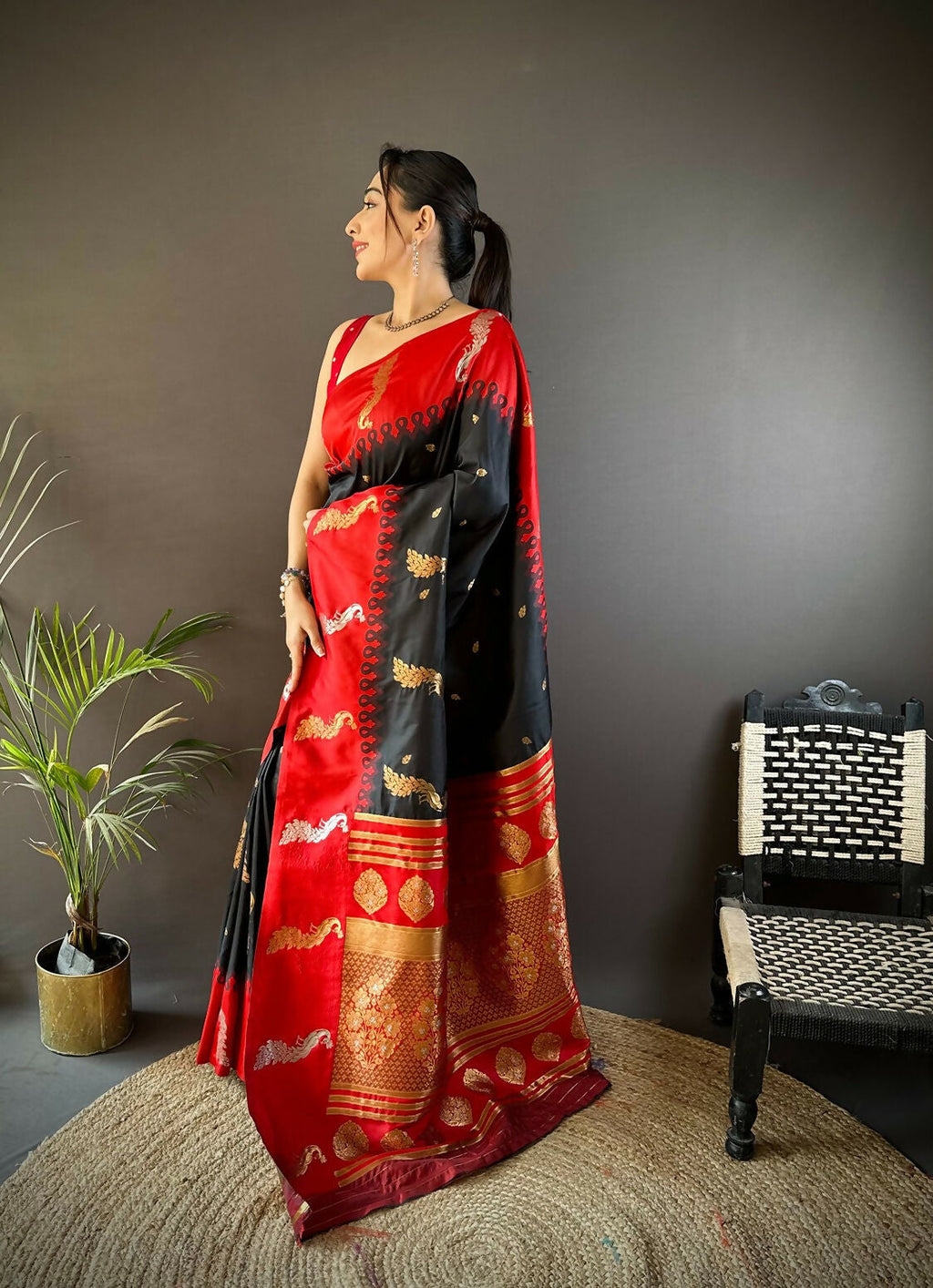 Joban Fashion Green Peacock,Butti Banarasi Silk Sarees