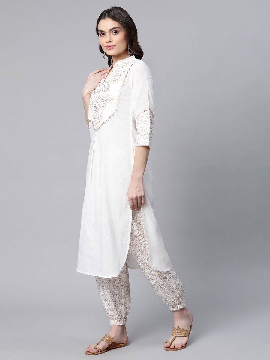 Ahalyaa Women Offwhite Pure Cotton Printed Kurta With Trousers