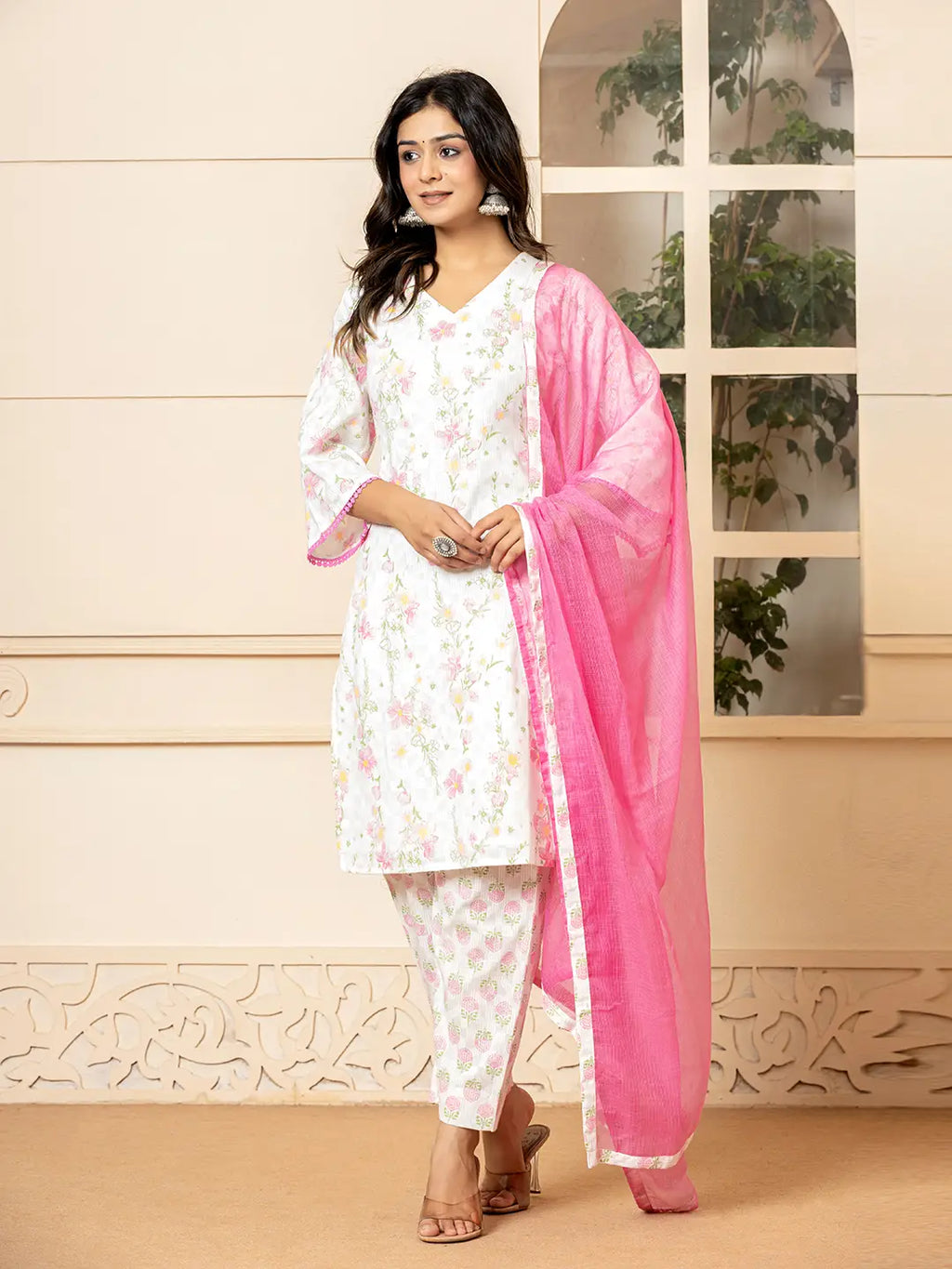 Yufta White Cotton Floral Print Kurta Dupatta Set