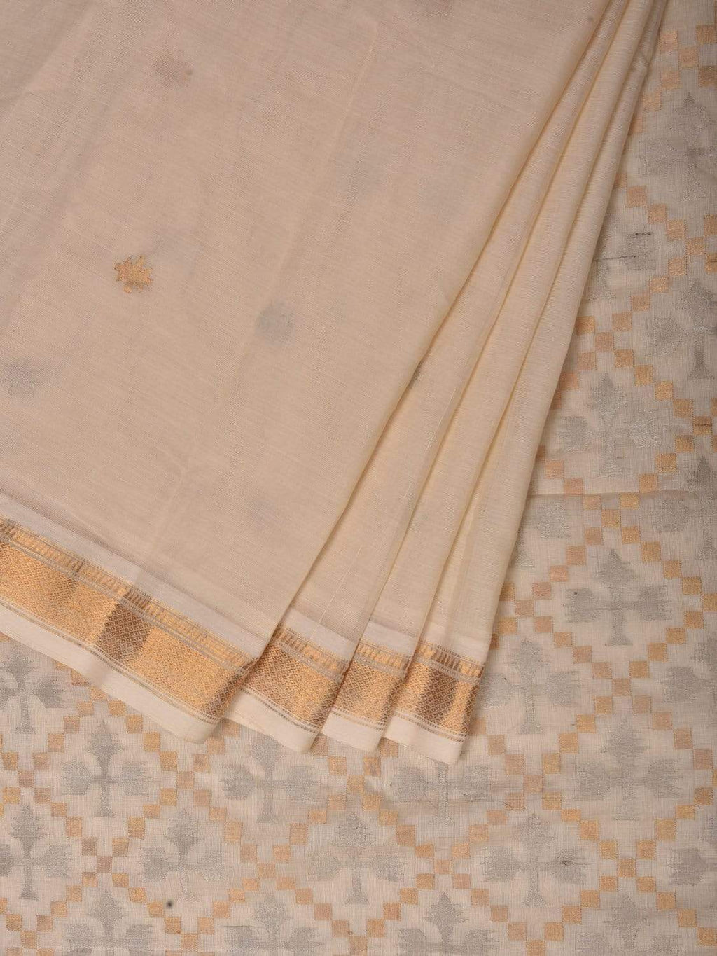 White Uppada Cotton Handloom Saree with Jamdani Pallu Design - Global Threads