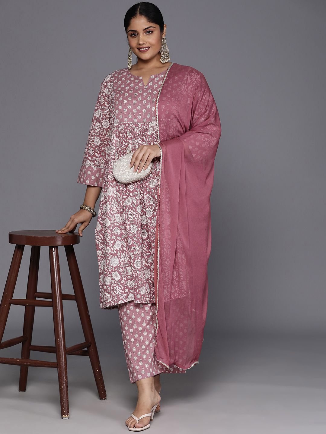 Sztori Plus Size Floral Printed Sequinned Pure Cotton A Line Kurta & Trousers With Dupatta
